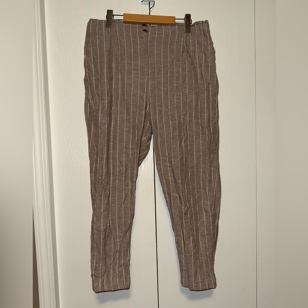 Principles Cropped Pin Stripe Capris